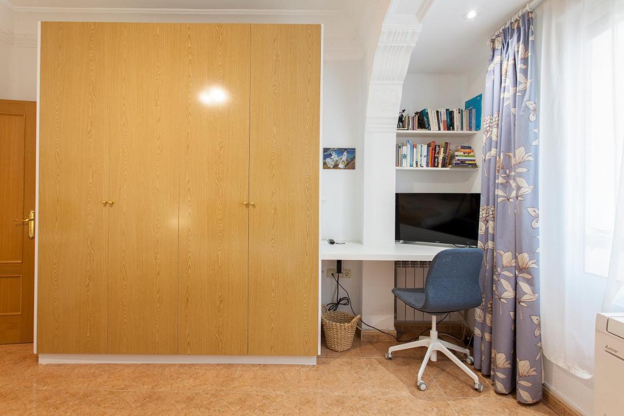 Apartment near the Marina, Valenza Esterno foto